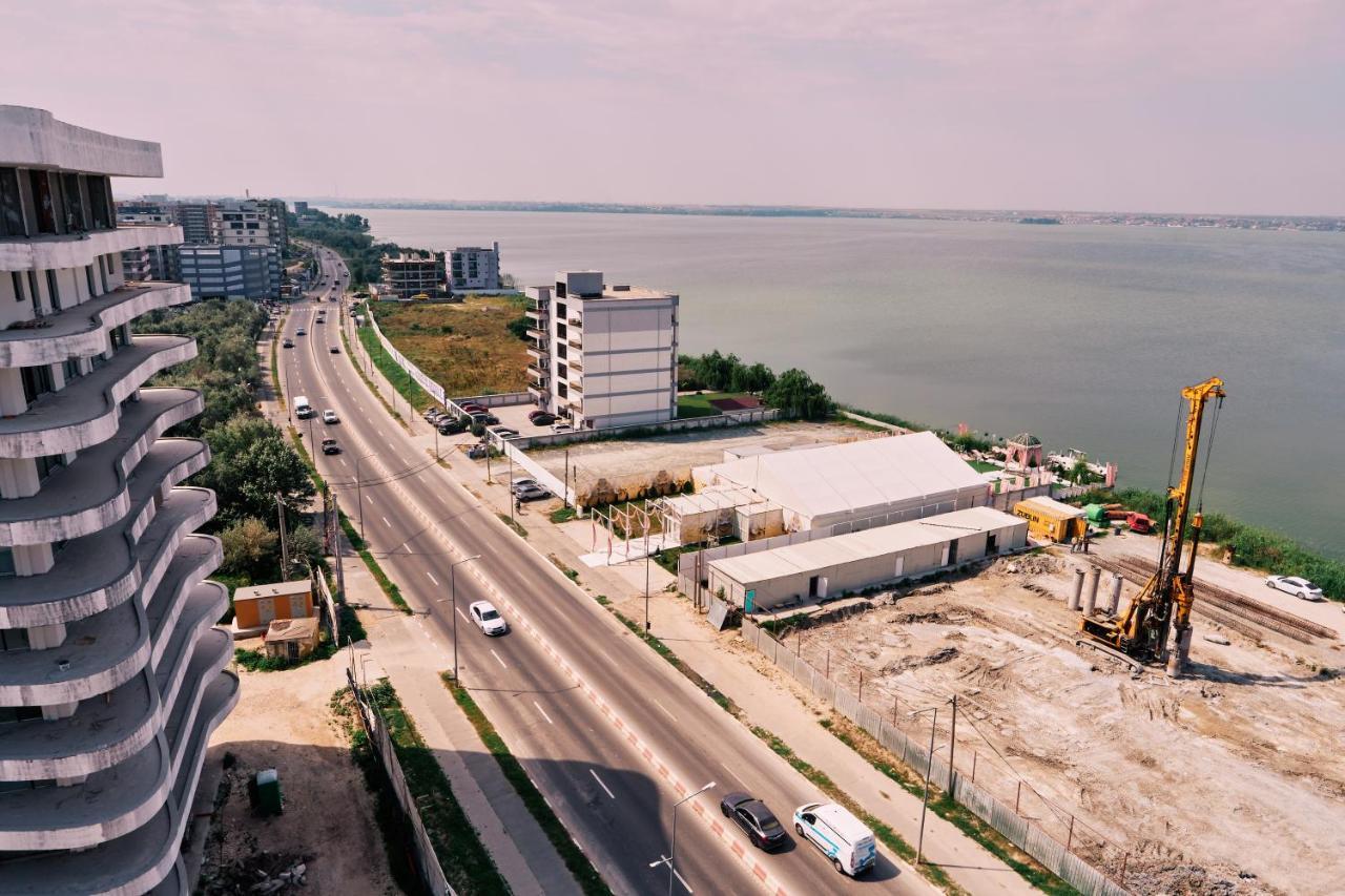 Povesti La Mare Mamaia